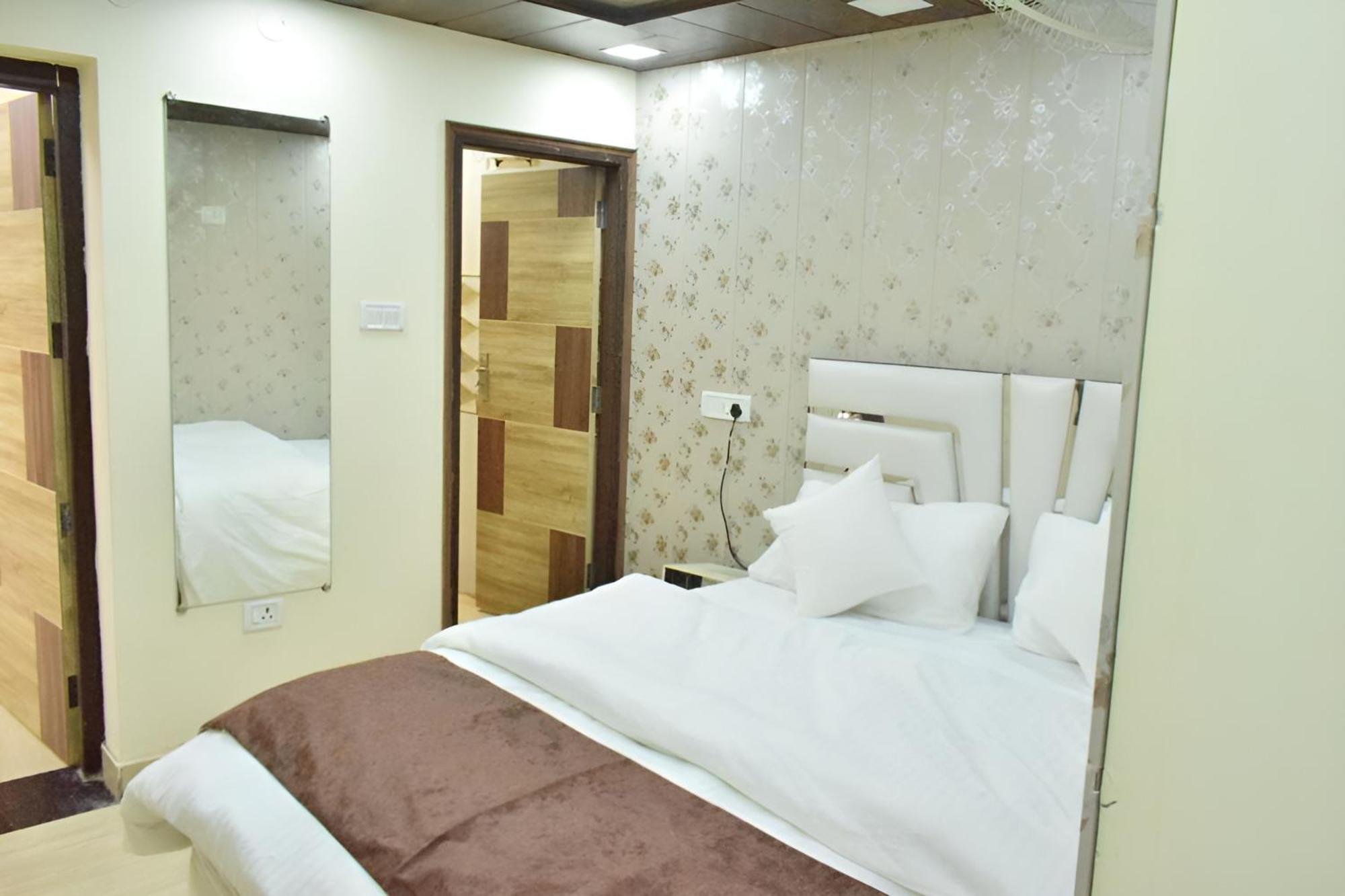 Rudhraksh Villa 4Br- Perfect Vacay Villa Mussoorie Exteriér fotografie